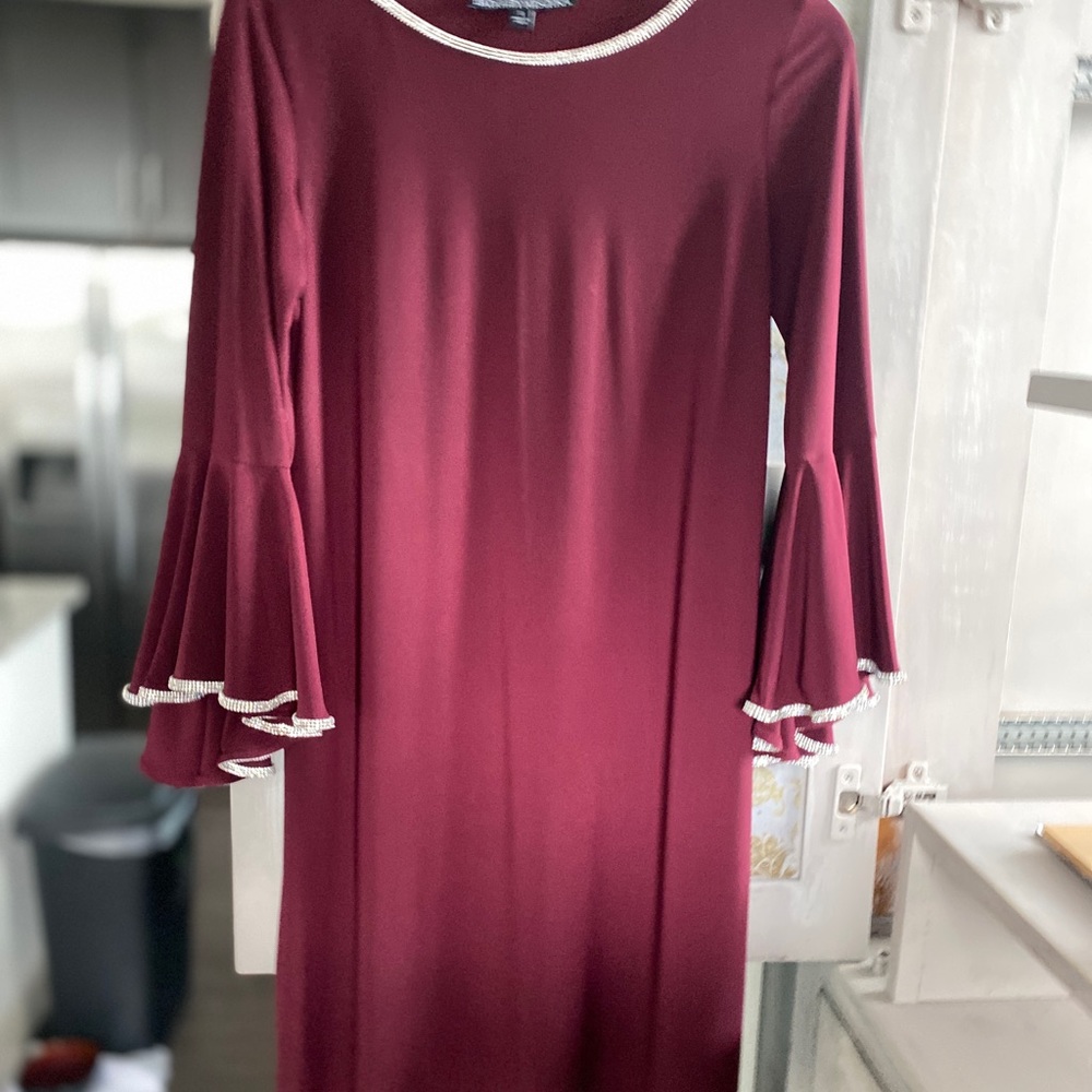 Gorgeous Badgley Mischka evening dress with crystal like diamonds